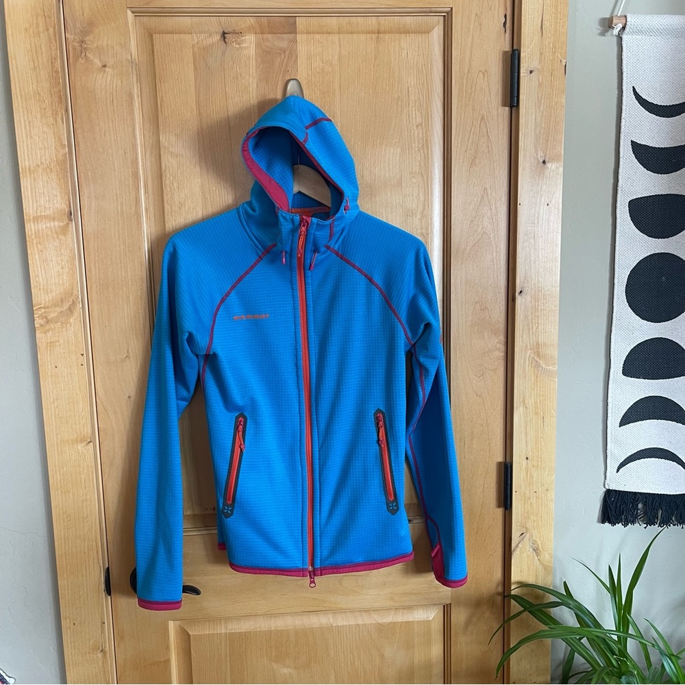 Women’s Mammut Size Medium Hybrid Jacket Hooded Blue & Pink